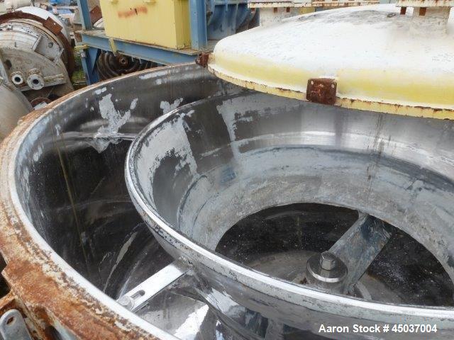 Used Henschel Vertical Cooler, 2200 Liter, Model KM2200B