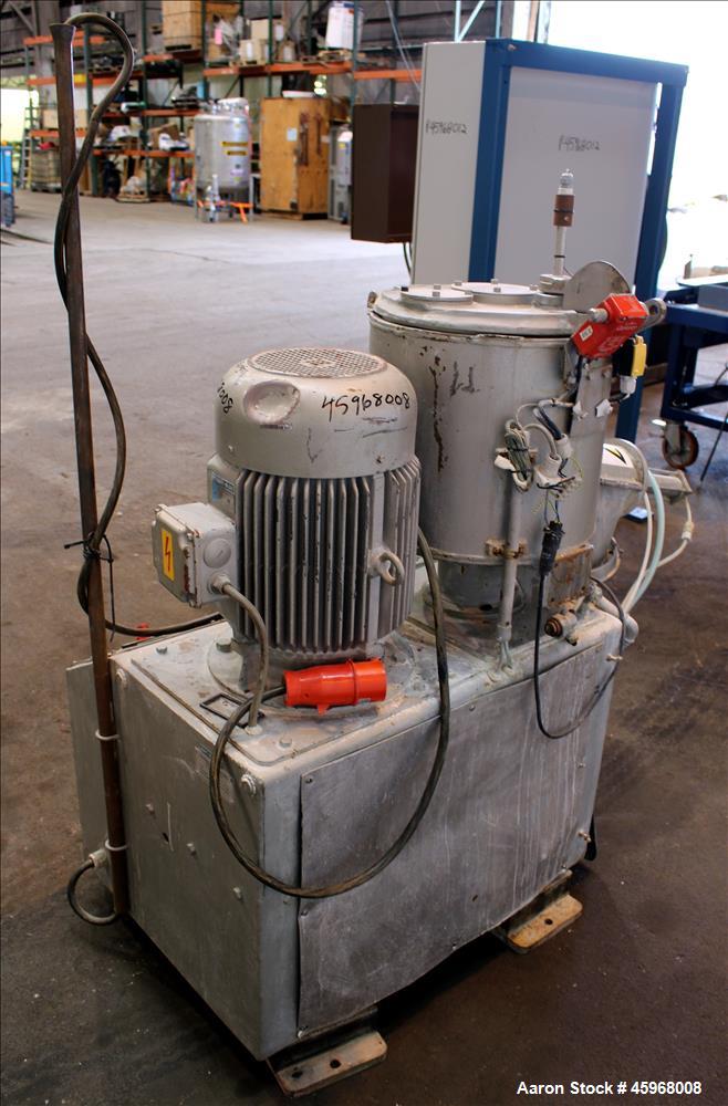 Used Henschel High Intensive Mixer, Model FM40D, 40 Liter (1.4 cubic feet) Capacity. Carbon steel jacket bowl 15" diameter x 14-1/4" deep 316 stainless steel contact parts. Hinged 304 stainless steel...