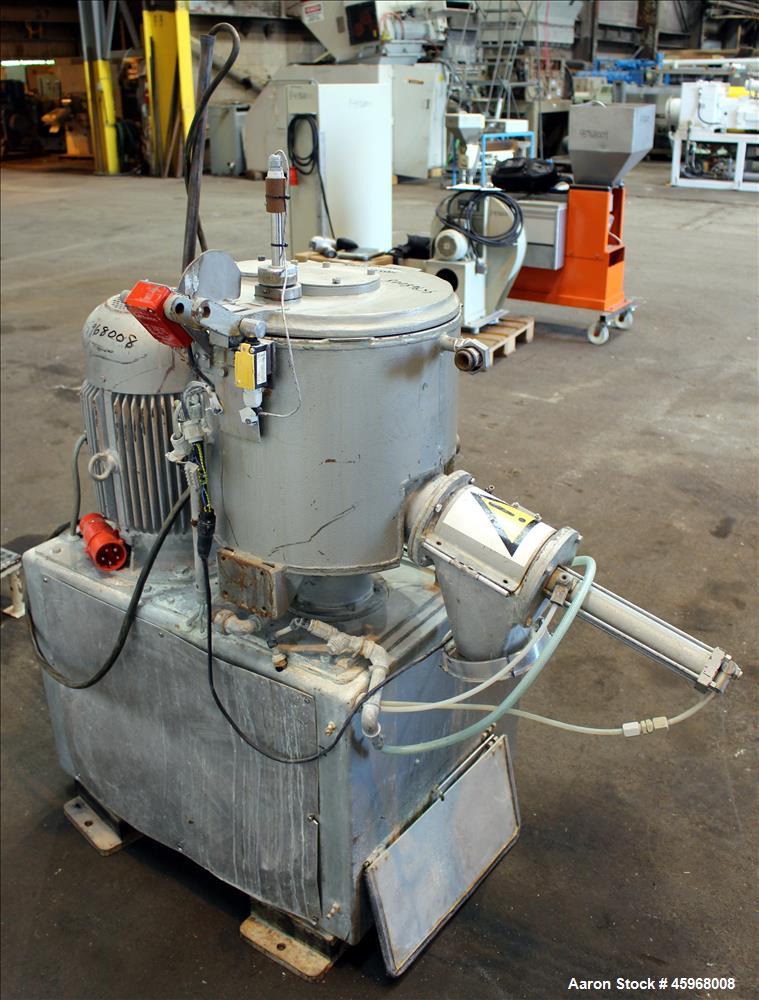 Used Henschel High Intensive Mixer, Model FM40D, 40 Liter (1.4 cubic feet) Capacity. Carbon steel jacket bowl 15" diameter x 14-1/4" deep 316 stainless steel contact parts. Hinged 304 stainless steel...