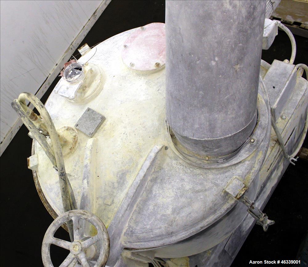 Used Henschel HU Series Medium Intensity Mixer, Model HU-500, 304 Stainless Steel. 500 Liter (17.5 cubic feet) total capacity, 400 liter (14 cubic feet) working, batch size 200 kilograms (440 pounds)...