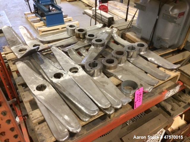 Used Henschel 500 Liter Bottom Scraper Blade.