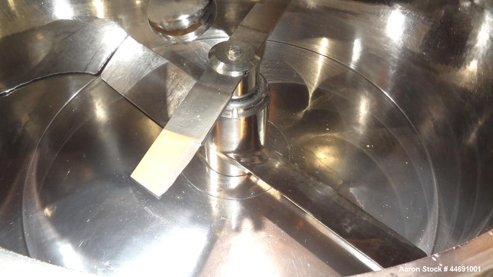 Used Mixaco Maschinenbau High Intensity Mixer, Type M1000WA-D. 304 Stainless steel contact areas. Working capacity 800 liter (28.2 cubic feet), total capacity 1000 liter (35.3 cubic feet). Carbon ste...
