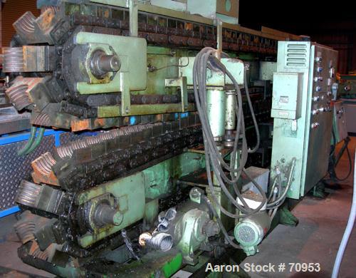 USED:Corma corrugator, model 600. 4" mold blocks, 118" long. Twoblowers for mold cooling. 4" single wall die head, approx 1 hpvertical adjustment motor. Main drive is a 5 hp motor thru areducer. Unit...