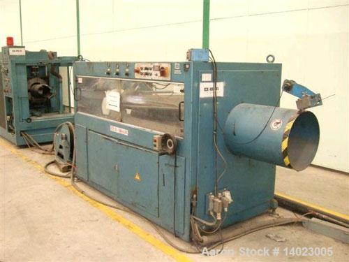 Used Krauss Maffei pipe extrusion line, capacity 1102 lbs/h (500 kg/h), used for 9.84"-15.75" (125-400 mm) HDPE pipes.  Consisting of (1) Krauss Maffei KME 1-90-30B1 extruder, 210.7 hp/158 kW DC driv...
