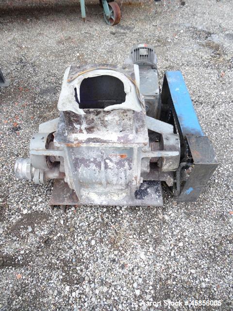 Used 6" Deltaplast extruder, 32 to 1 L/D ratio. Electrically heated, water cooled, jacketed feed section, thru Hamilton gearbox with 17.75 to 1 gearbox ratio, 300 hp DC motor with SCR controller, mai...
