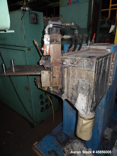 Used 6" Deltaplast extruder, 32 to 1 L/D ratio. Electrically heated, water cooled, jacketed feed section, thru Hamilton gearbox with 17.75 to 1 gearbox ratio, 300 hp DC motor with SCR controller, mai...