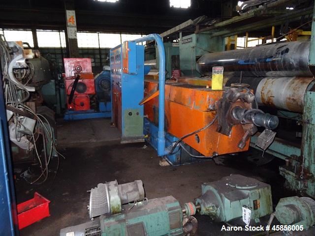 Used 6" Deltaplast extruder, 32 to 1 L/D ratio. Electrically heated, water cooled, jacketed feed section, thru Hamilton gearbox with 17.75 to 1 gearbox ratio, 300 hp DC motor with SCR controller, mai...
