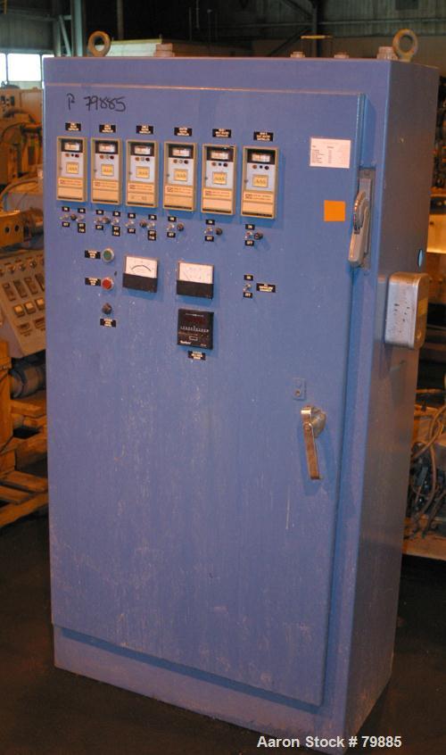 USED: Killion 1-1/2" single screw extruder, 24:1 L/D ratio. Electrically heated, air cooled. (3) zone vented barrel, water cooled feed throat with hopper. Requires an approx 10 hp DC motor. Has Dodge...