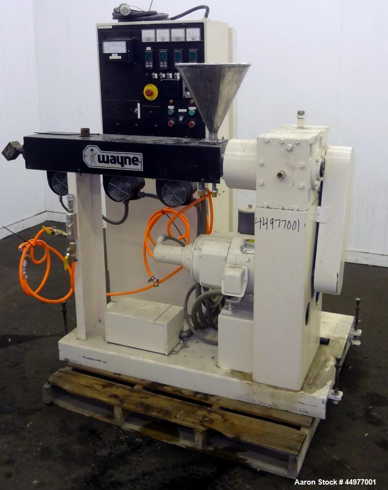 Used Wayne Machine Pelletizing Line consisting of:  (1) Wayne Machine 1-1/2" single screw extruder. Approximately 24 to 1 L/D ratio. Electrically heated, air cooled top vented barrel. Water cooled fe...