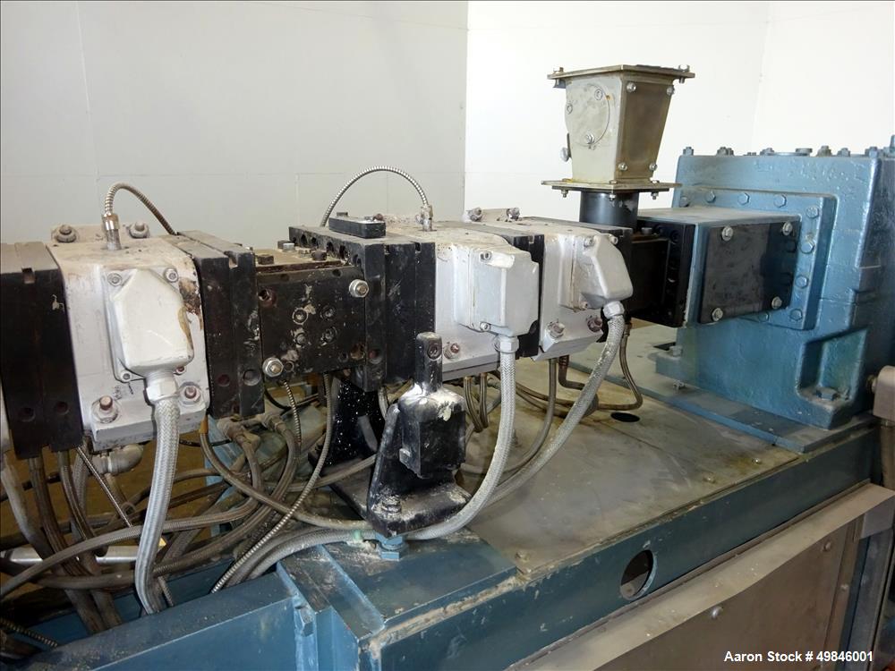 Used Twin Screw Pelletizing Line.