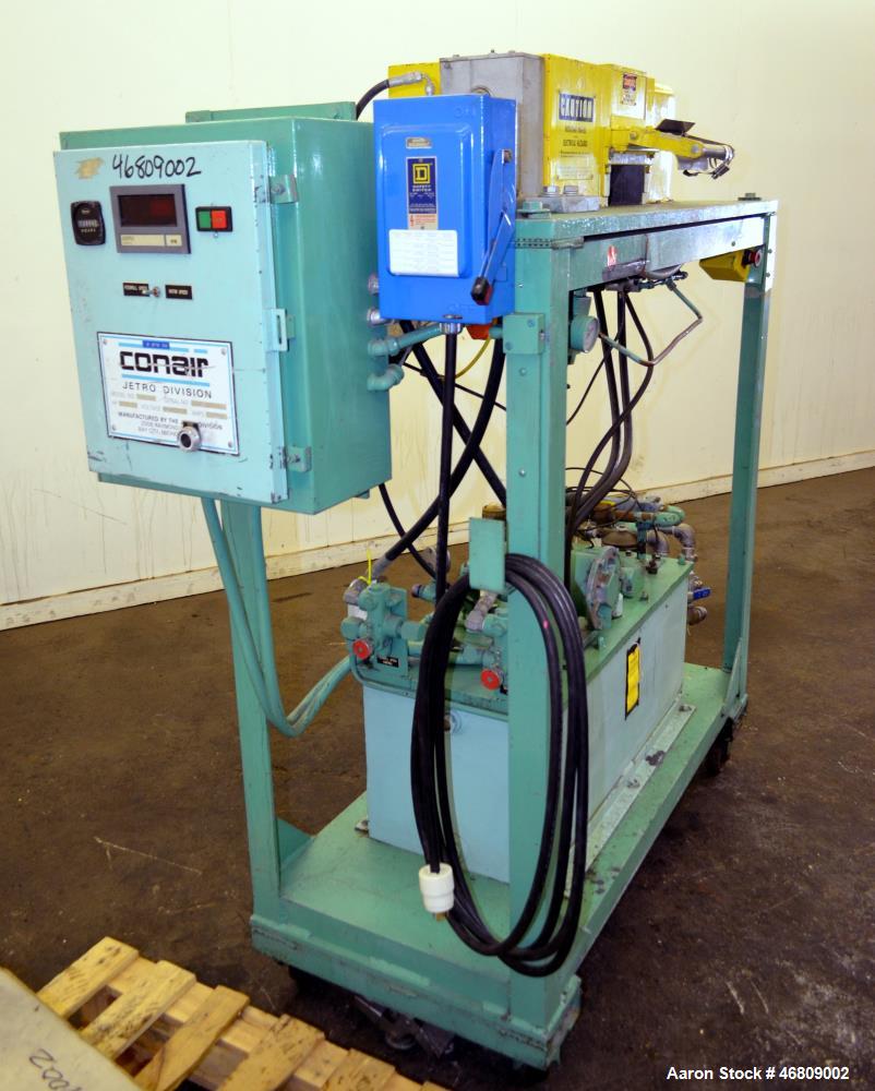Used Conair Jetro Pelletizer, Model 206. Approximate 6-1/2" wide X 8" diameter (48) blade helical rotor. (1) Rubber, (1) metal pull rolls. Hydraulically driven by a Jetro power pack, 5hp, 3/60/220/44...