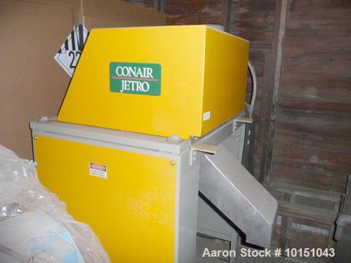 Used Conair Model T206GB Strand Pelletizer having a 6" entrance, sixteen knife rotor with removable blades. Pull rolls are driven by a 2 hp AC motor and the rotor is driven by a 5 hp AC motor. 460/3/...