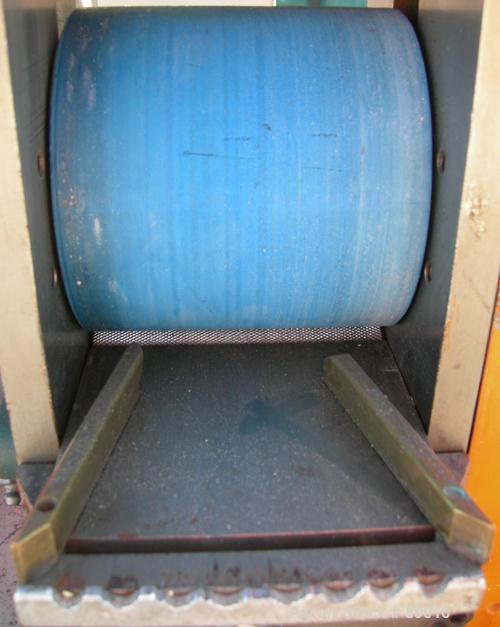USED: Killion strand pelletizer, model 4"Pell. Approximate 4" diameter x 4" wide 20 blade helical rotor. (1) Rubber, (1) metal pneumatically adjustable pull roll. Driven by a 2 hp, 180 volt, 1750 rpm...