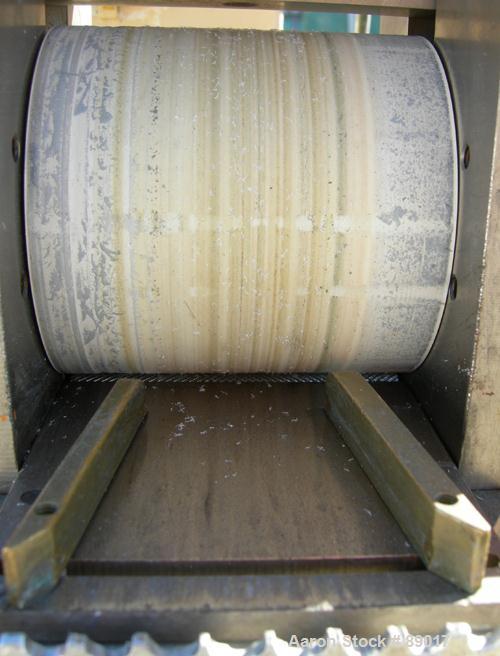 USED: Killion strand pelletizer, model 4"Pell. Approximate 4" diameter x 4" wide 20 blade helical rotor. (1) Rubber, (1) metal pneumatically adjustable pull roll. Driven by a 2 hp, 180 volt, 1750 rpm...