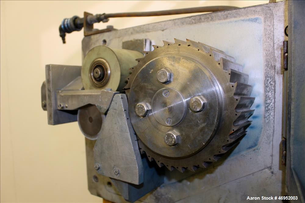Used Scheer Pelletizer, Model SGS 100-E. 100mm (3.93") Wide x 200mm (7.87") diameter (32) fixed blade rotor. (1) Metal, (1) rubber pull rolls. Driven by a 2.2kw (2.94hp), 3/50/208/380 volt, 1415 rpm ...