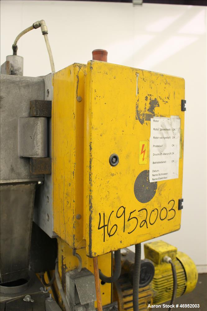 Used Scheer Pelletizer, Model SGS 100-E. 100mm (3.93") Wide x 200mm (7.87") diameter (32) fixed blade rotor. (1) Metal, (1) rubber pull rolls. Driven by a 2.2kw (2.94hp), 3/50/208/380 volt, 1415 rpm ...