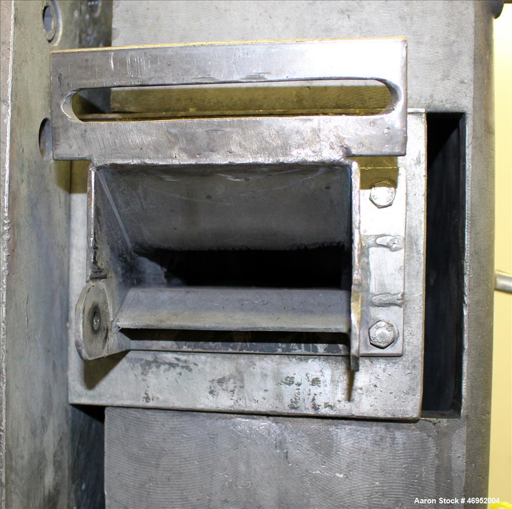 Used Scheer Pelletizer, Model SGS 100-E. 100mm (3.93") Wide x 200mm (7.87") diameter (32) fixed blade rotor. (1) Metal, (1) rubber pull rolls. Requires an approximate 2.2kw (2.94hp) motor. Approximat...
