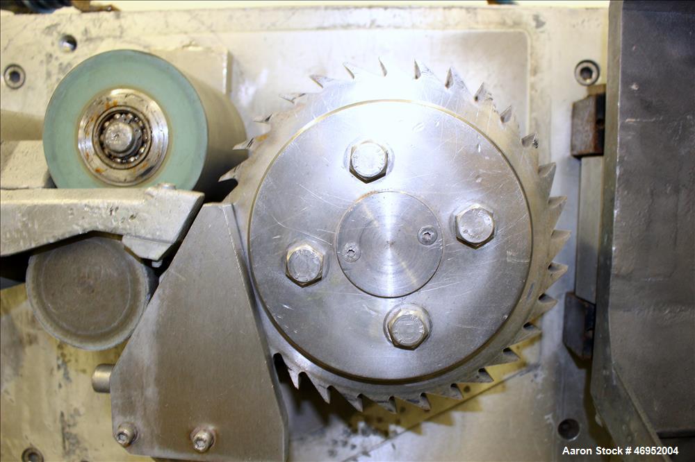 Used Scheer Pelletizer, Model SGS 100-E. 100mm (3.93") Wide x 200mm (7.87") diameter (32) fixed blade rotor. (1) Metal, (1) rubber pull rolls. Requires an approximate 2.2kw (2.94hp) motor. Approximat...