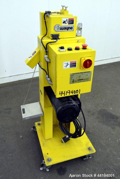 Used Wayne Machine & Die Pelletizer, Size 2", Carbon Steel. 2" Wide 8 fixed blade rotor, (1) rubber, (1) metal pull rolls. Driven by a 1-1/2hp, 180 volt, 1750 rpm DC motor. Includes a control panel w...