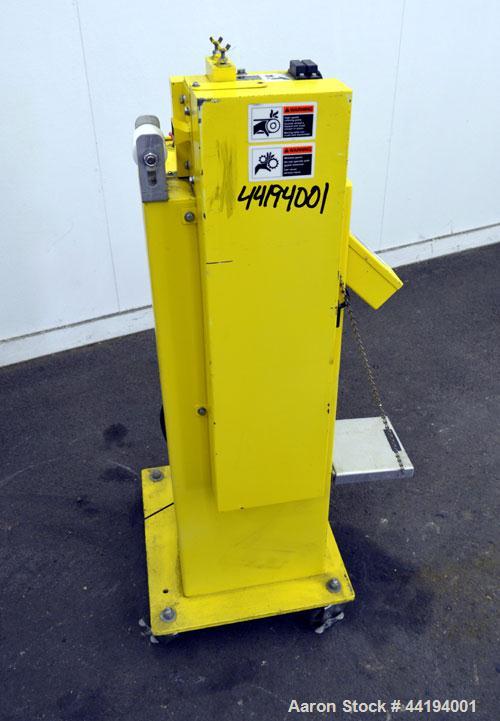 Used Wayne Machine & Die Pelletizer, Size 2", Carbon Steel. 2" Wide 8 fixed blade rotor, (1) rubber, (1) metal pull rolls. Driven by a 1-1/2hp, 180 volt, 1750 rpm DC motor. Includes a control panel w...