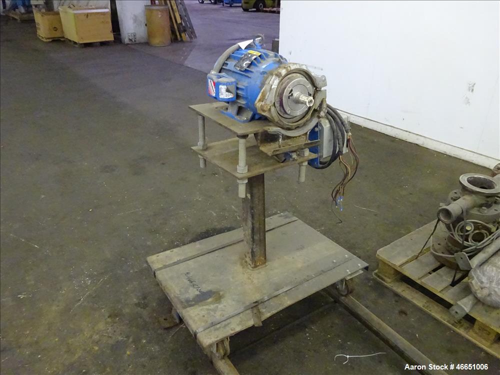 Used Underwater Pelletizing Head. No blades, driven by a 5hp, 3/60/230/460 volt, 3450 rpm motor. Mounted on a cart with wheels. Includes a water chamber, filter, hopper.