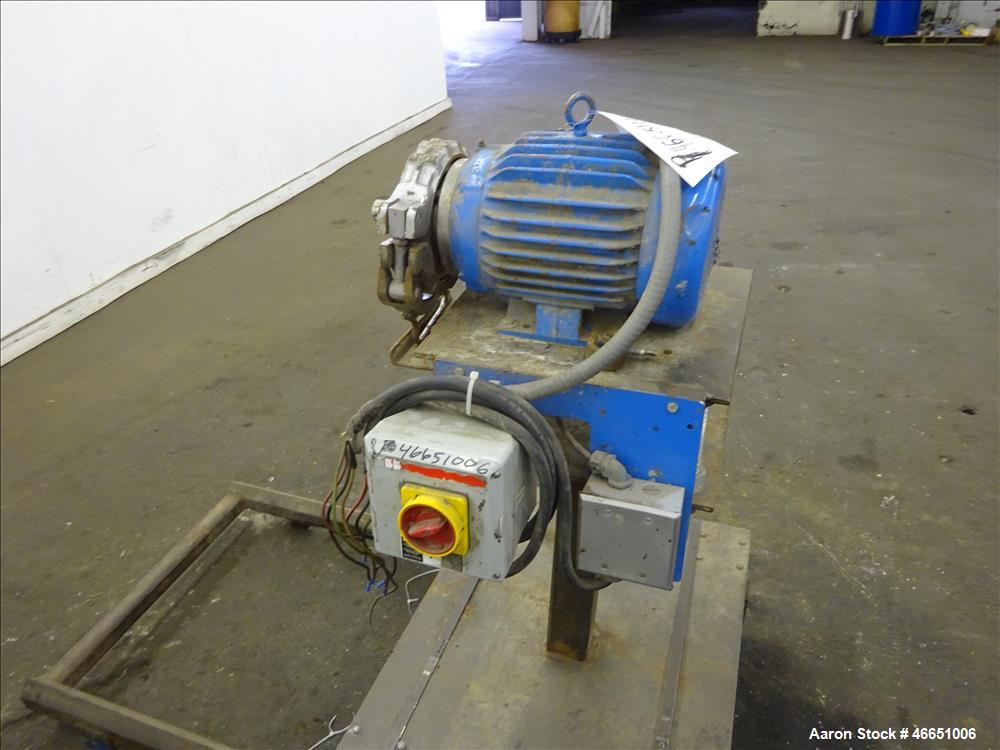 Used Underwater Pelletizing Head. No blades, driven by a 5hp, 3/60/230/460 volt, 3450 rpm motor. Mounted on a cart with wheels. Includes a water chamber, filter, hopper.