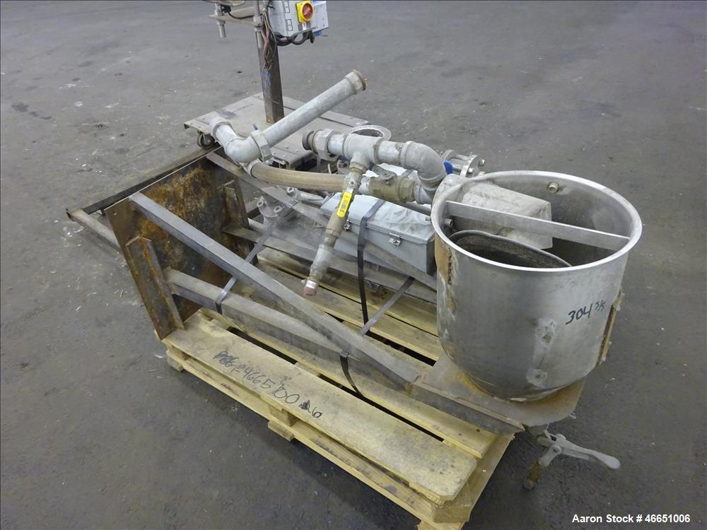 Used Underwater Pelletizing Head. No blades, driven by a 5hp, 3/60/230/460 volt, 3450 rpm motor. Mounted on a cart with wheels. Includes a water chamber, filter, hopper.