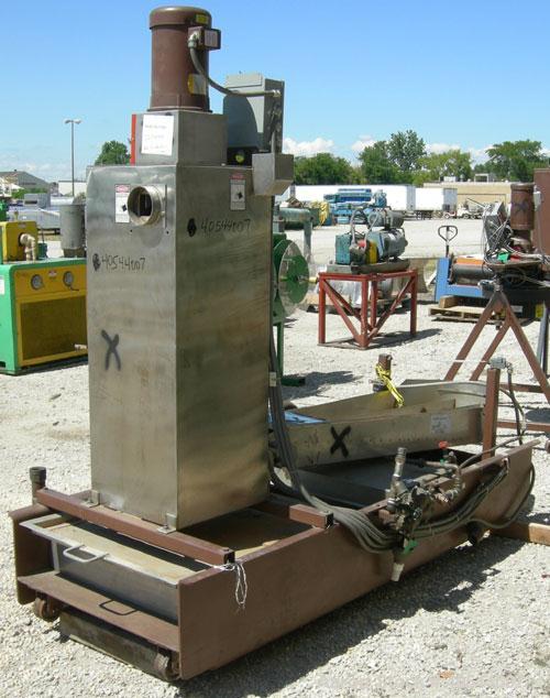 Used Beringer model WRP12V underwater pelletizer system consisting of: (1) Pelletizing head with 4 blades, driven by a 2 hp, 3/60/208-230/460 volt, 1725 rpm motor, mounted on a stand; (1) stainless s...