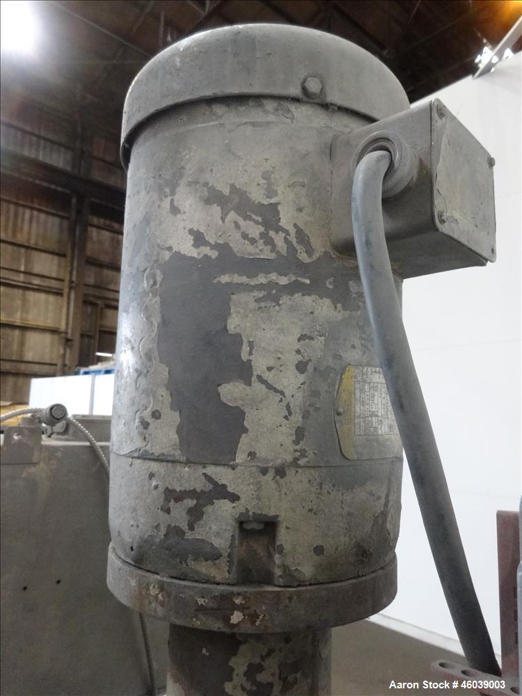 Used Beringer Underwater Pelletizer system consisting of: (1) Pelletizing head, no blades, driven by a 7.5hp, 3/60/208-230/460 volt, 1725 rpm motor, mounted on a stand. (1) Carter Day 304 stainless s...