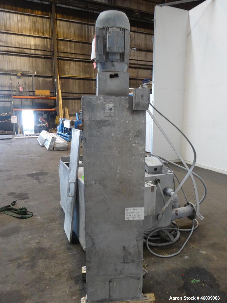 Used Beringer Underwater Pelletizer system consisting of: (1) Pelletizing head, no blades, driven by a 7.5hp, 3/60/208-230/460 volt, 1725 rpm motor, mounted on a stand. (1) Carter Day 304 stainless s...