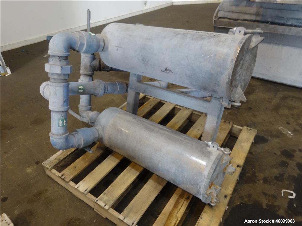 Used Beringer Underwater Pelletizer system consisting of: (1) Pelletizing head, no blades, driven by a 7.5hp, 3/60/208-230/460 volt, 1725 rpm motor, mounted on a stand. (1) Carter Day 304 stainless s...