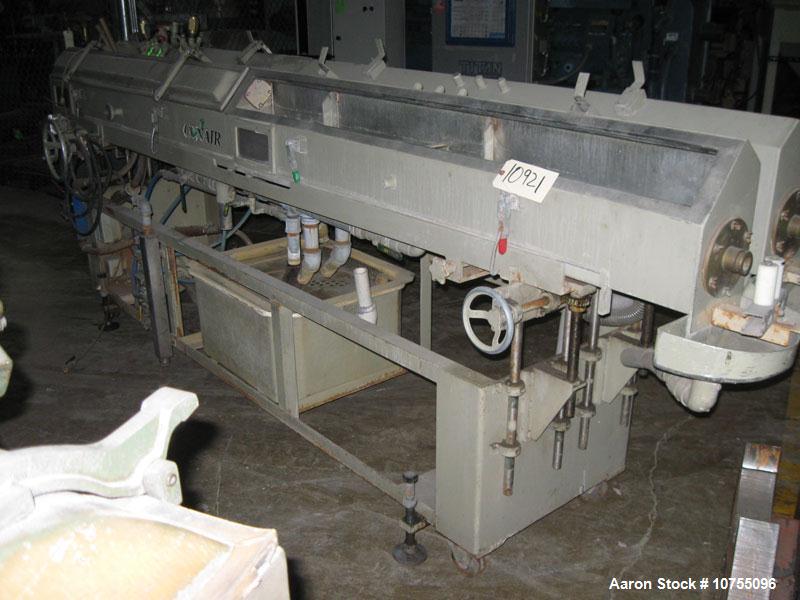 Used Conair Stainless Steel Vacuum Tank 12' long x 8" wide x 8" tall.  Fiberglass lids, sightglasses, manual independent height and side to side adjustable, mounted on carbon steel frame with casters...