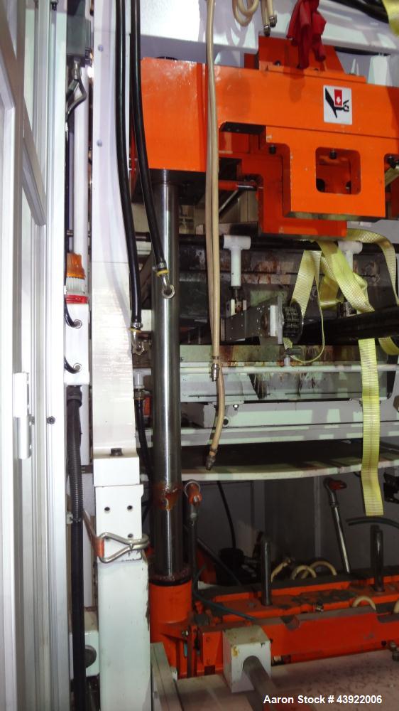 Used OMV Thermoformer Model F25-R10, Built New in 2004. Maximum forming area 850mm x 250mm wide. Maximum forming depth 150mm. Maximum sheet width  910mm. Mould closing fence. 1600 Degrees. Oven size ...