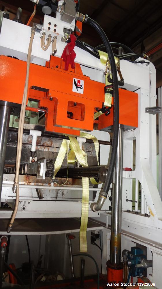 Used OMV Thermoformer Model F25-R10, Built New in 2004. Maximum forming area 850mm x 250mm wide. Maximum forming depth 150mm. Maximum sheet width  910mm. Mould closing fence. 1600 Degrees. Oven size ...