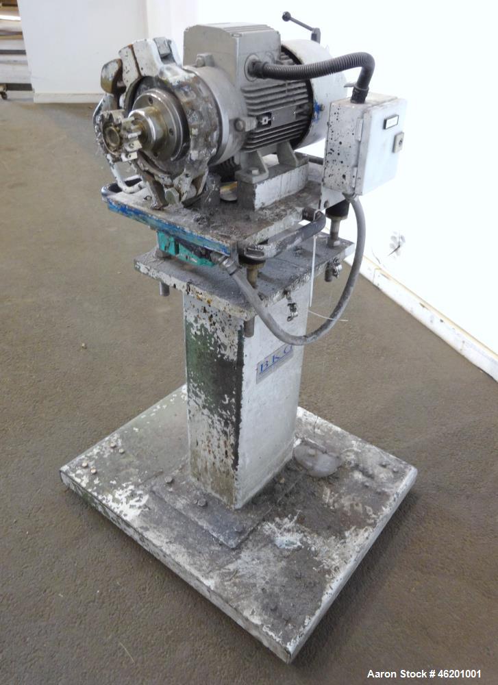 Used NGR Recycling System Rated for 220 Pounds.