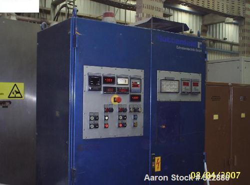 USED: Battenfeld 900mm coextrusion sheet line to process normal PSor HIPS. Main extruder with screw diameter 160mm, coextrusion extruderdiameter 60mm, flat die 900mm, production capacity 450-500 kg/h...