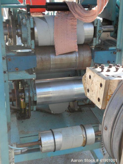  Killion 2-1/2'' single screw extruder, model KN250, approximately 10 to 1 L/D ratio. Electrically heated, air cooled 3 zone non-vented barrel. Water cooled feed throat with a roll type feeder. Appro...