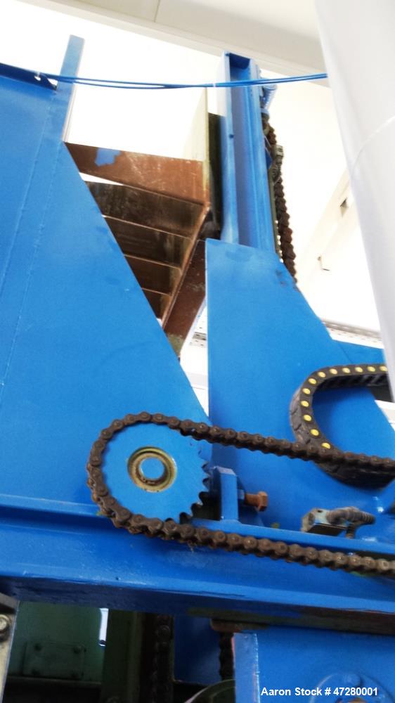 Used Untha Four Shaft Shredder, Model RS40. 2 x 15kw. Cutting chamber 750 x 700. Extra pushing fuction, pusher is connected via a PLC. Mfg. 1995.