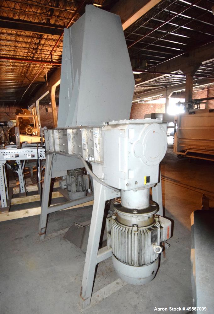 Used Hosokawa Polymer Systems Twin Shaft Crusher, Model HPS 2218. (1) Carbon steel rotors approximate 6" diameter x 18" wide. Front rotor driven by a 15hp, 3/60/230/460 volt, 1750 rpm gear motor, rat...