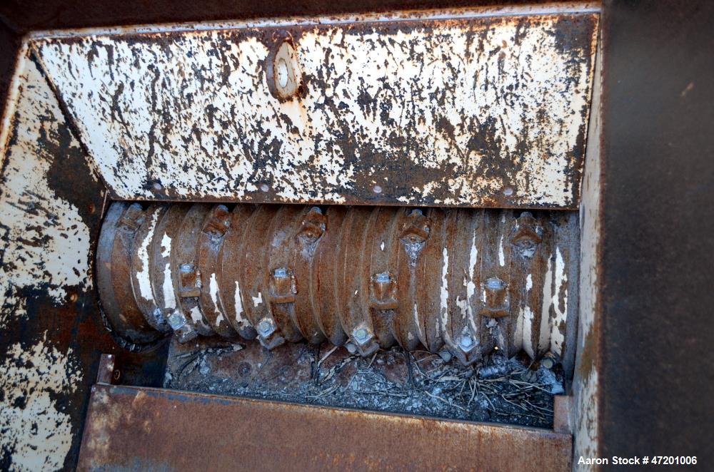 Used Schutte-Buffalo MP Series Slow Speed Ram Feed Grinder, Model MP-30, Carbon Steel. Approximate 15" diameter x 36" wide rotor with bolt on knifes. 36" x 36" Feed opening with hopper, and hydraulic...