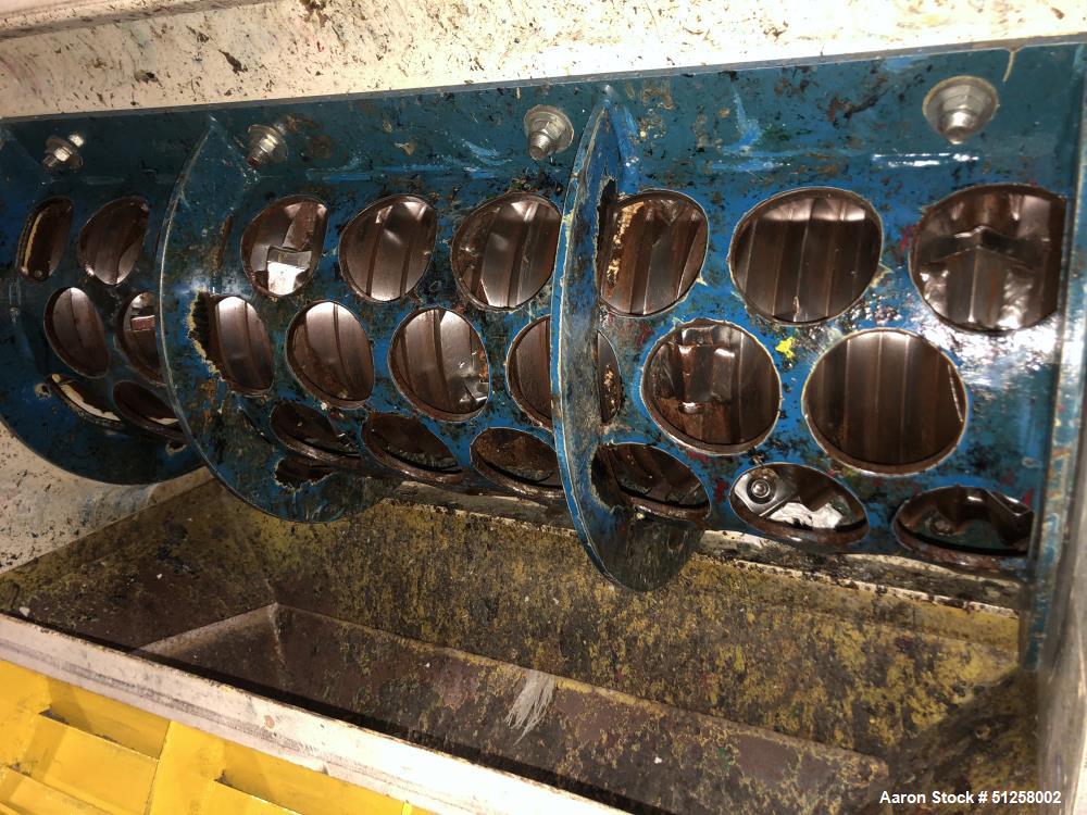 Used Vecoplan Single Shaft Shredder with Conveyor