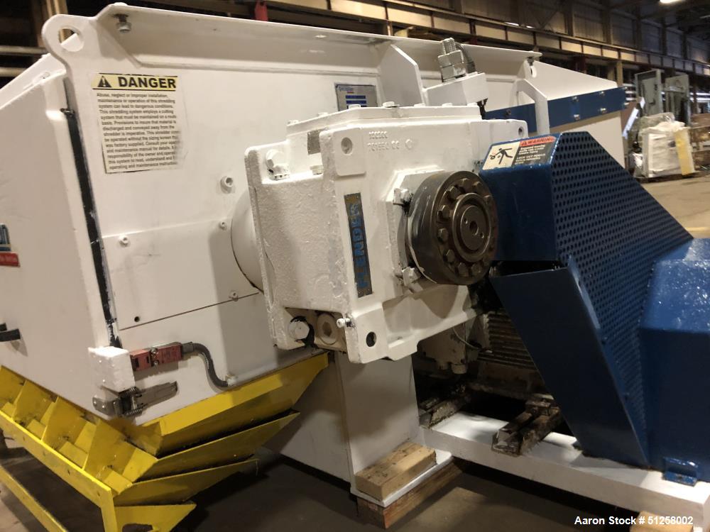 Used Vecoplan Single Shaft Shredder with Conveyor
