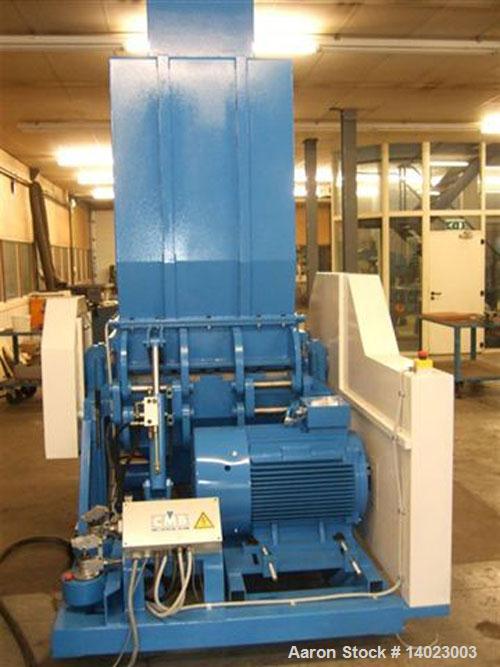 Used CMB MS-610-NC Granulator. 39" x 23" (1000 x 590 mm) hopper opening. Rotor width 39" (1000 mm) with (4) 10" (250 mm) units, diameter 22" (560 mm) in (5) rows with 2 blades each. 120 hp/90 kW moto...