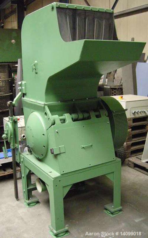Used Condux CS 450/600-AS Cutting Mill Granulator with feed hopper and auction trough.  40 Hp (30 kW) motor.  Feed opening 21.6" x 24.4" (550 x 620 mm).  (3) Rotor knives.  (2) Stator knives.  Rotor ...