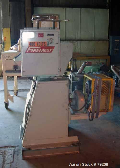 USED: Foremost grinder, model 3E1. 12" wide, 4 bolt-on blade openrotor. 2 bed knives, pelican feed hopper, approx 1/8" diameter screenholes, set up for bottom blower discharge with 5 hp, 3505 rpm,3/6...