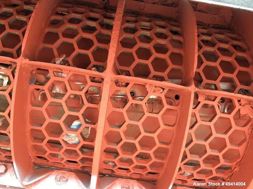 Used Lindner Granulator Model KOMET 2200, Carbon Steel. Approximate 83.2" x 79.2" (2135 mm x 2030 mm) Input feed hopper opening. 31.2" (800 mm) diameter x 82.5” (2115 mm) st. side rotor with 60 rotor...