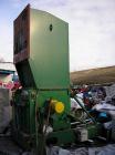 USED: VUHZ Dobra single roll grinder/granulator, type RD800 7/3. Driven by a 95 kW motor; rotor knives 7x2; stator knives 3x2; feeding chamber 43