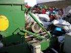 USED: VUHZ Dobra single roll grinder/granulator, type RD800 7/3. Driven by a 95 kW motor; rotor knives 7x2; stator knives 3x2; feeding chamber 43