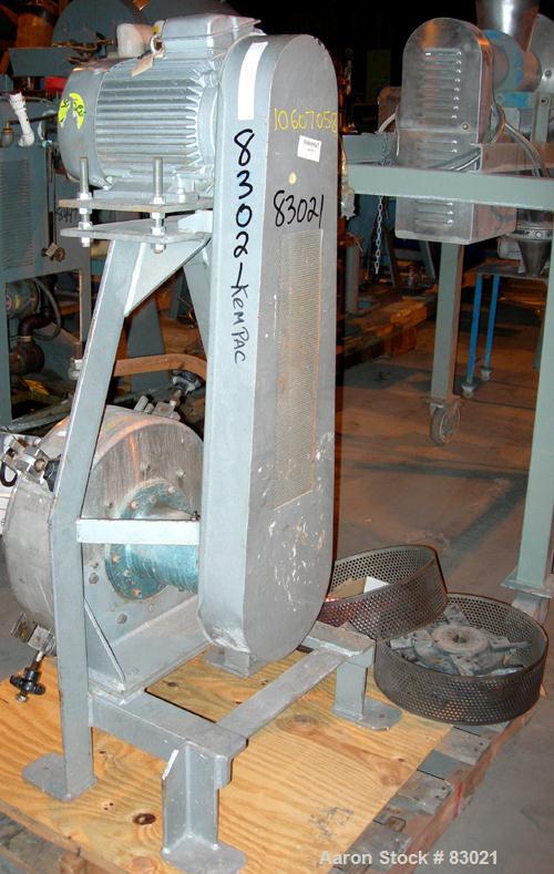 USED: Pallman Type Mill. 316 stainless steel. 20" diameter x 5" deep chamber, 16" diameter screen, approximate 1/4" holes. Carbon steel rotor with bolt-on blades. Side feed (missing feed chute), 4" x...