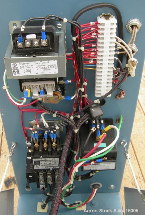 Used Advantage hot oil temperature control unit, model HSO-1830HC-41D2.  Rated 18 kw/zone, temperature range 100 - 500 degrees F, max operating pressure 100 psi.  1 hp, 3/60/480 volt.  Regal control ...